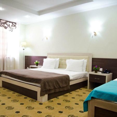 Hotel Luxury House Šymkent Exteriér fotografie
