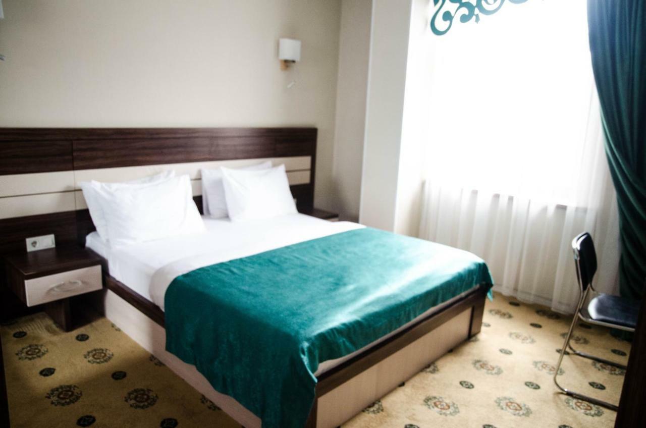 Hotel Luxury House Šymkent Exteriér fotografie