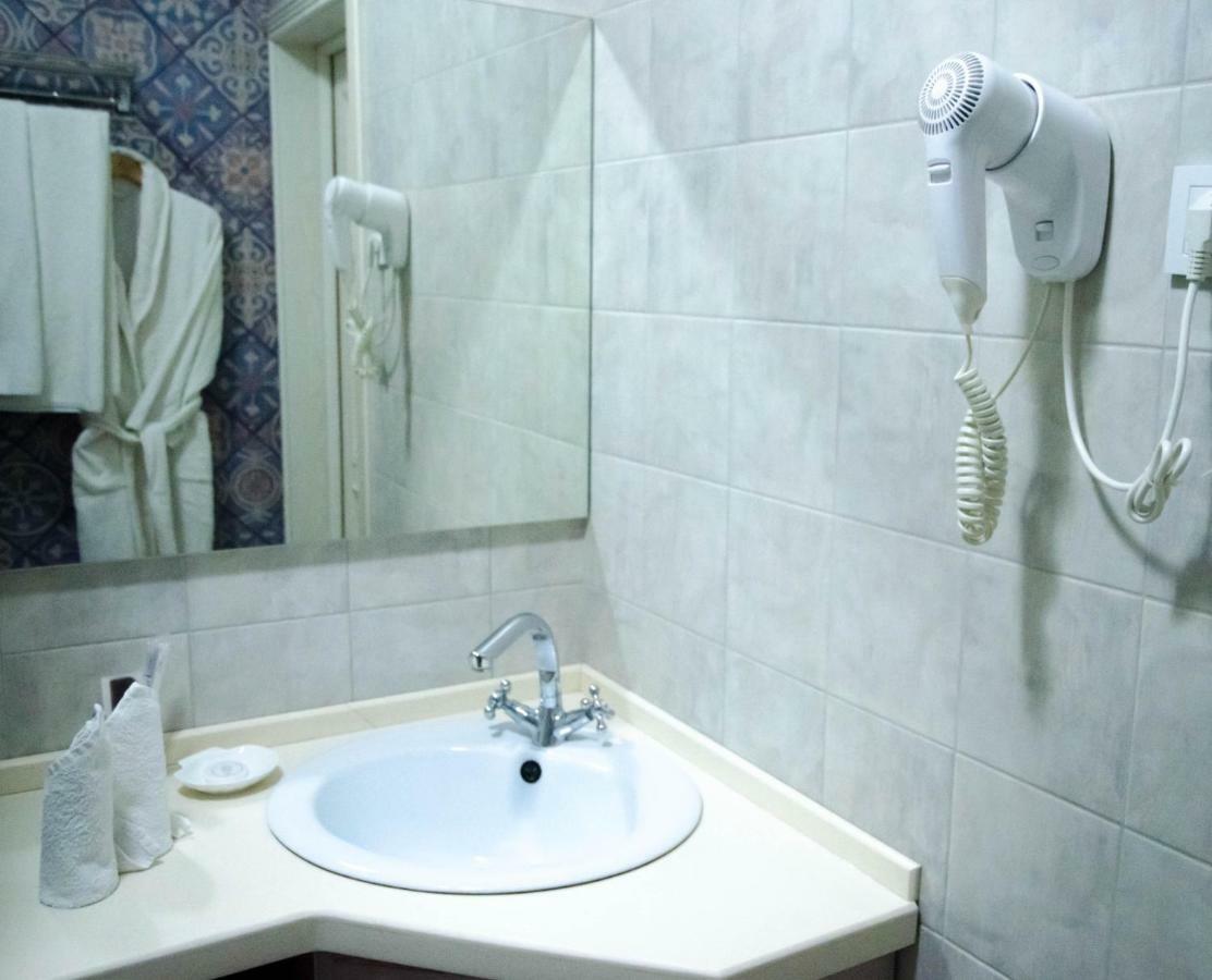 Hotel Luxury House Šymkent Exteriér fotografie